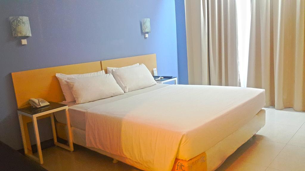 Griya Sintesa Hotel Manado Ngoại thất bức ảnh